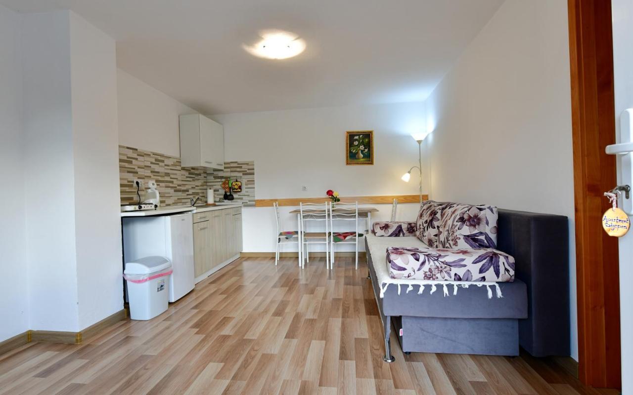 Apartment Stjepan Rakovica Eksteriør bilde