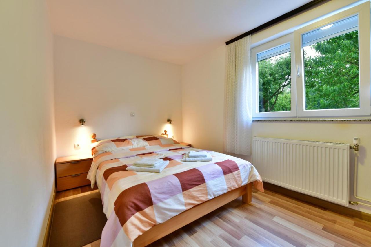 Apartment Stjepan Rakovica Eksteriør bilde